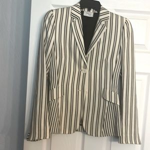 Akris punto cream with soft black stripes